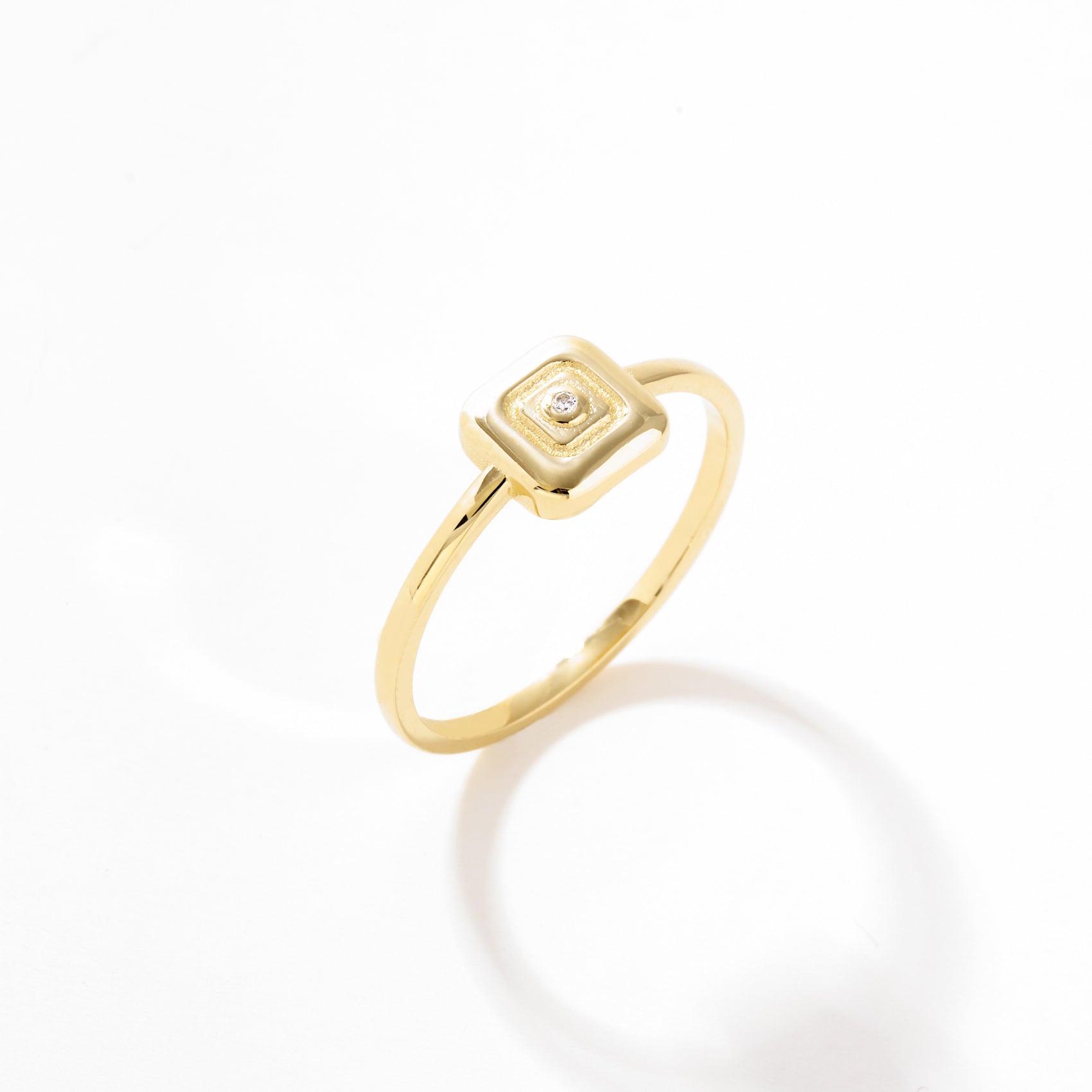 Elité Capsule Nude Stamp Ring