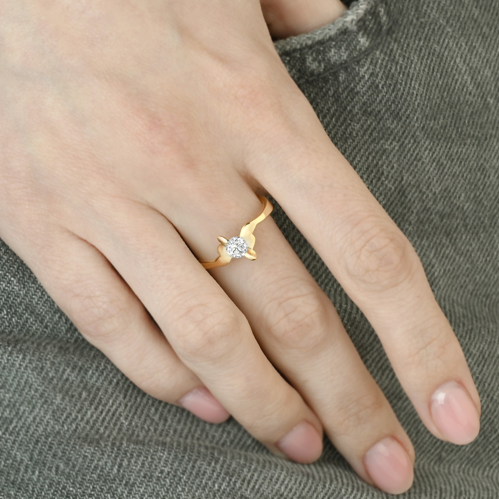 Seraph Solitaire Ring
