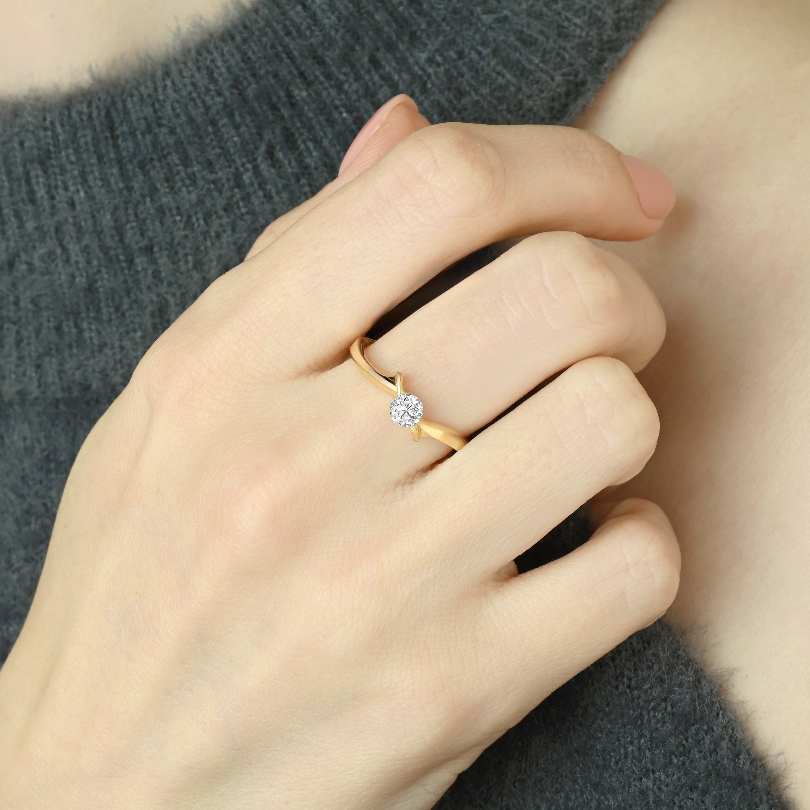 Robin Solitaire Ring