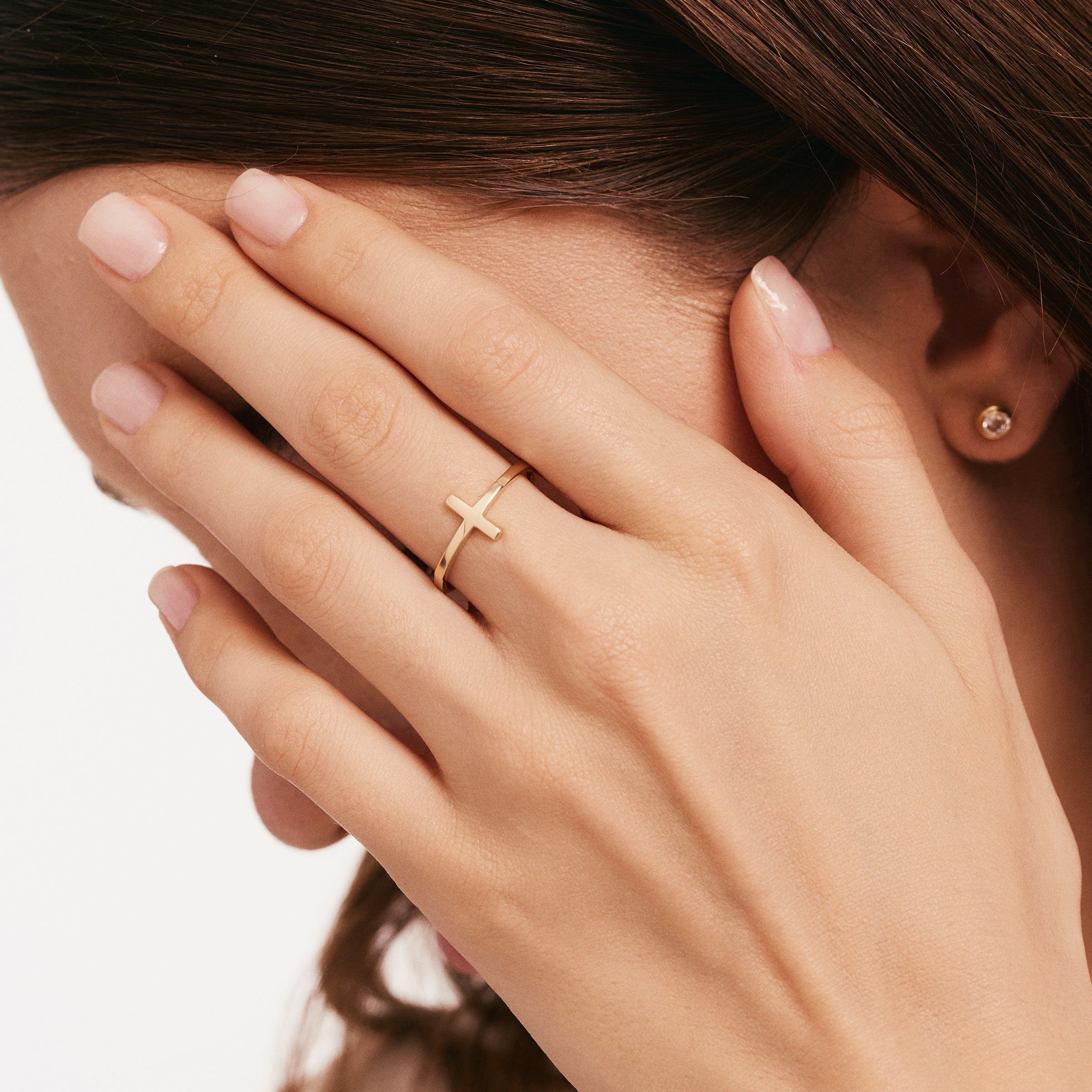Minimalist Cross Ring in 14K Gold