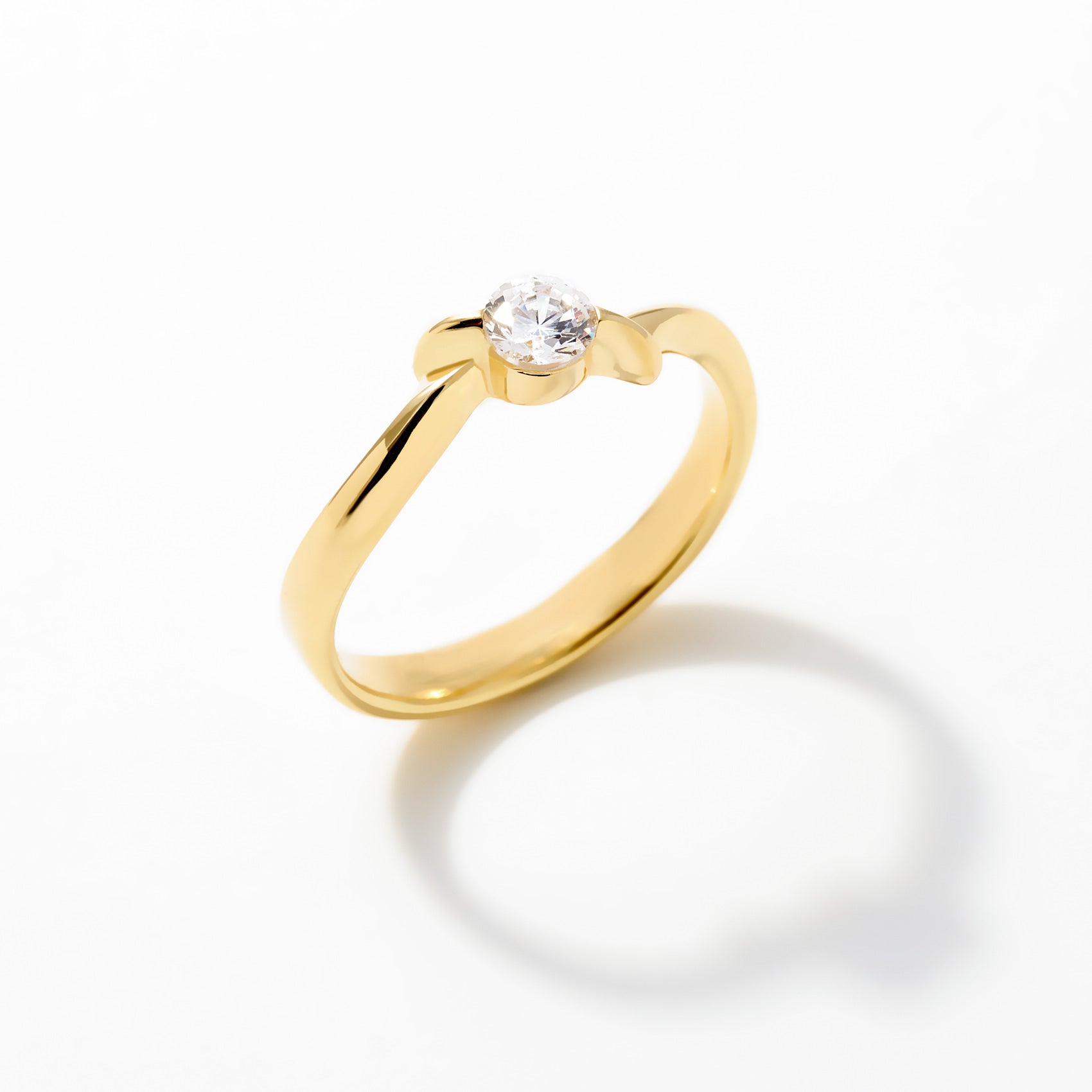 Robin Solitaire Ring