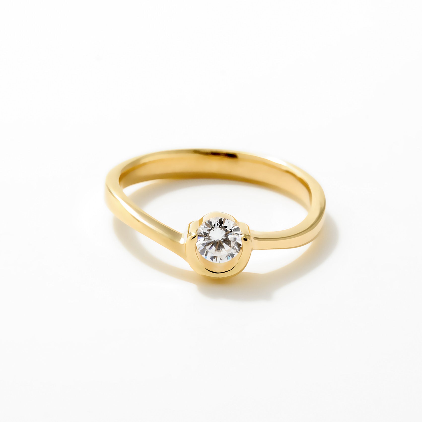 Nocturne Solitaire Ring