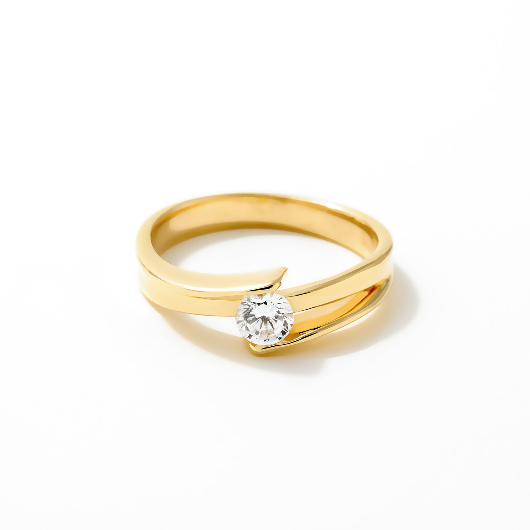 Valoria Solitaire Ring