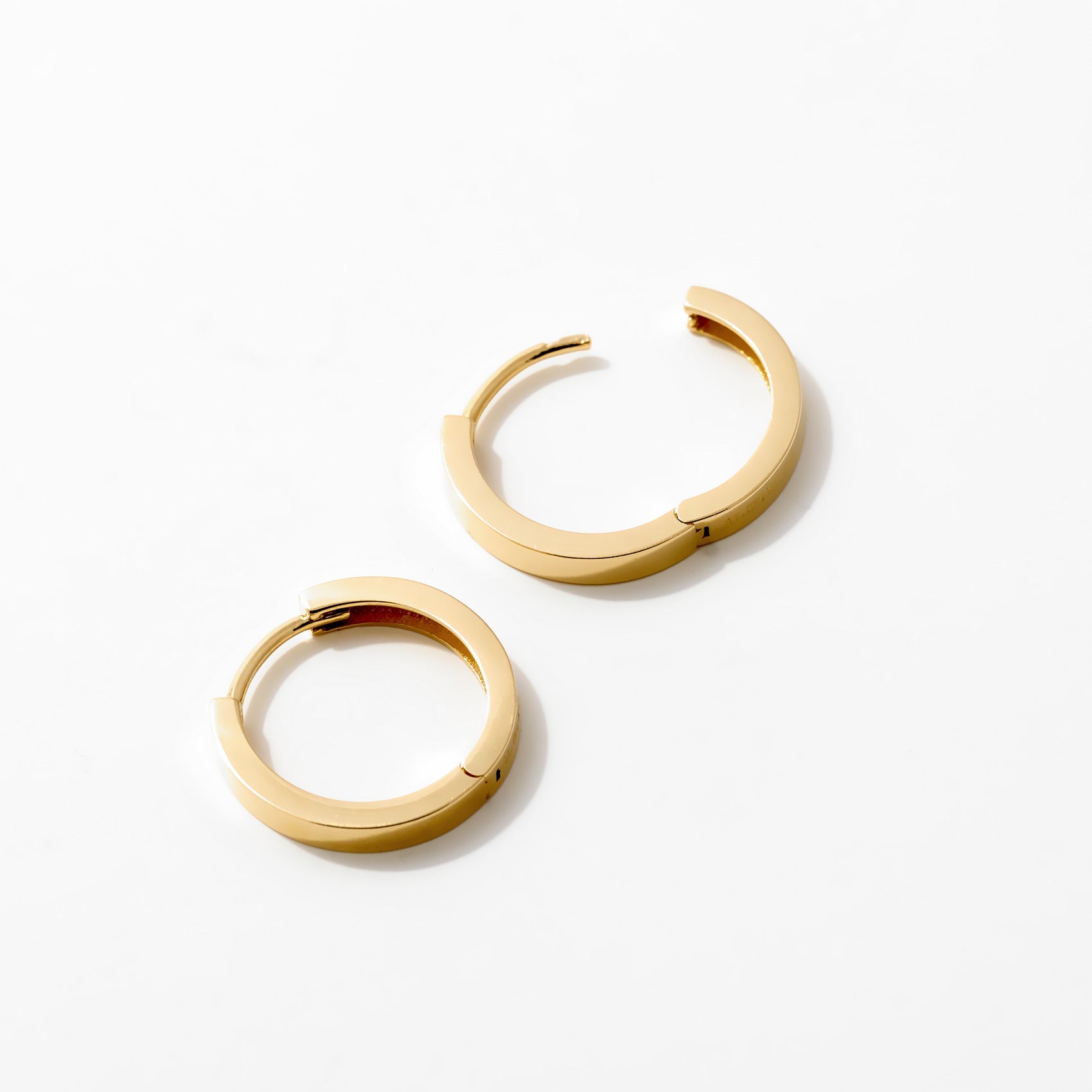 Cielo Hoops Midi Earring