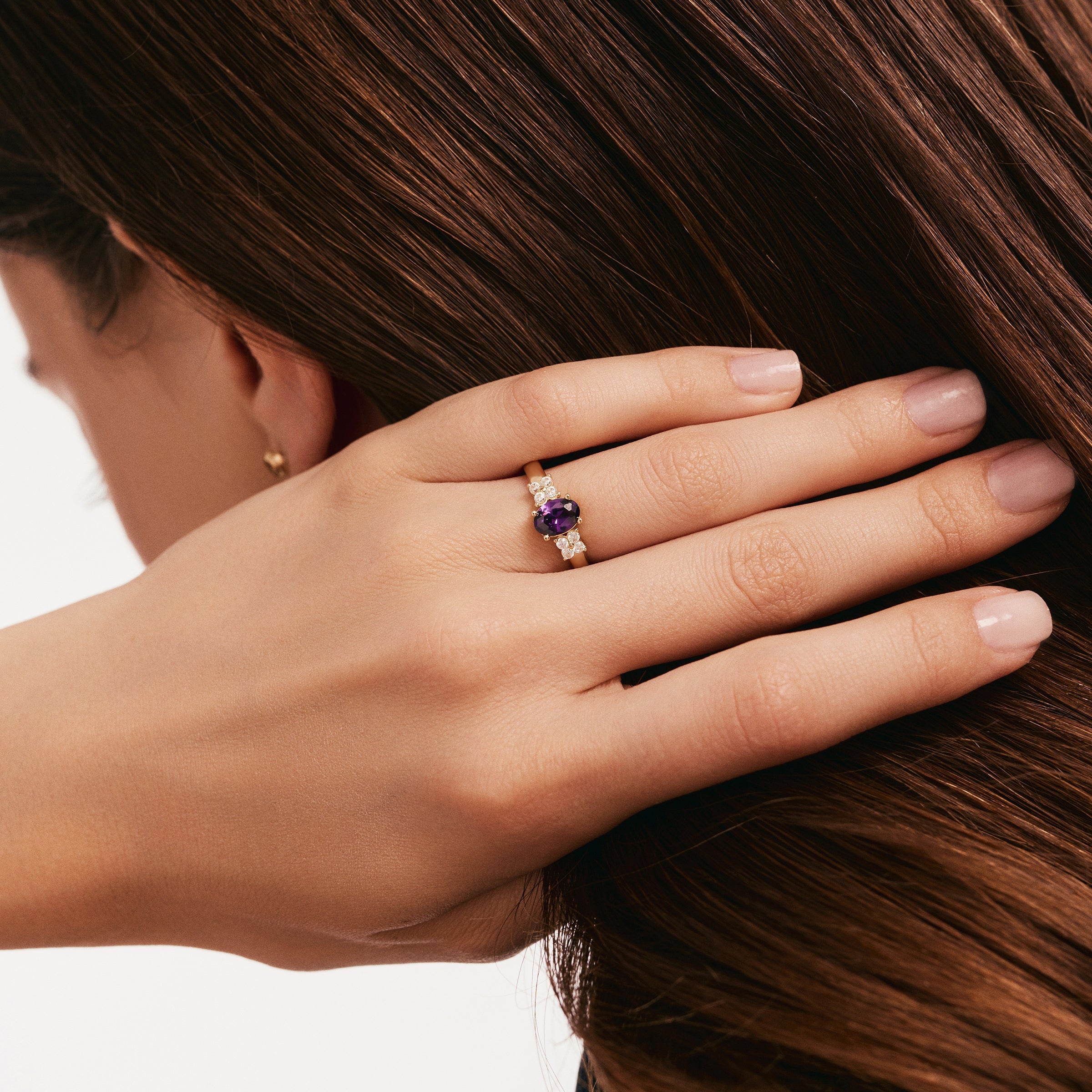 Oval Amethyst CZ Ring in 14K Gold