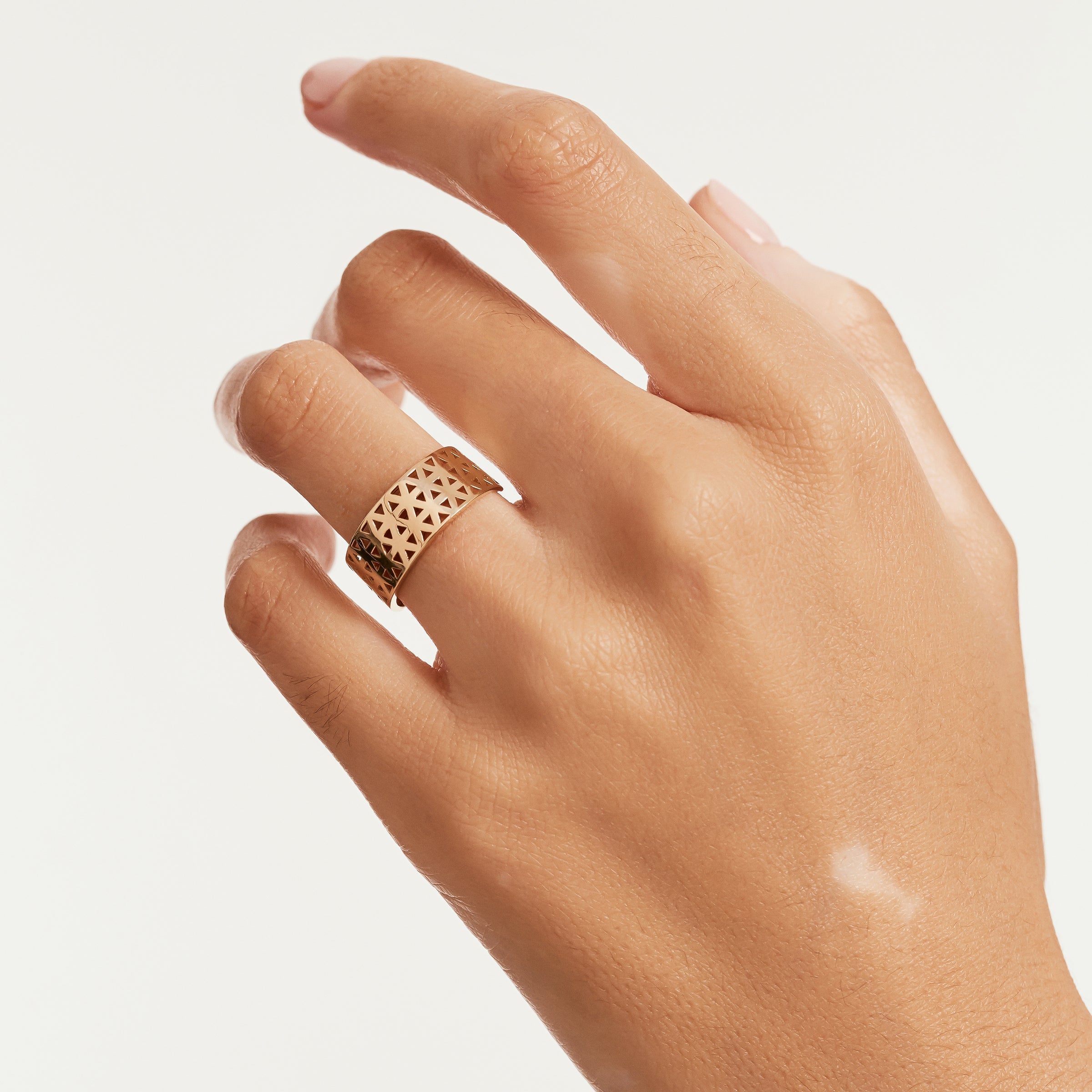 Geometric Cutout Band Ring in 14K Gold