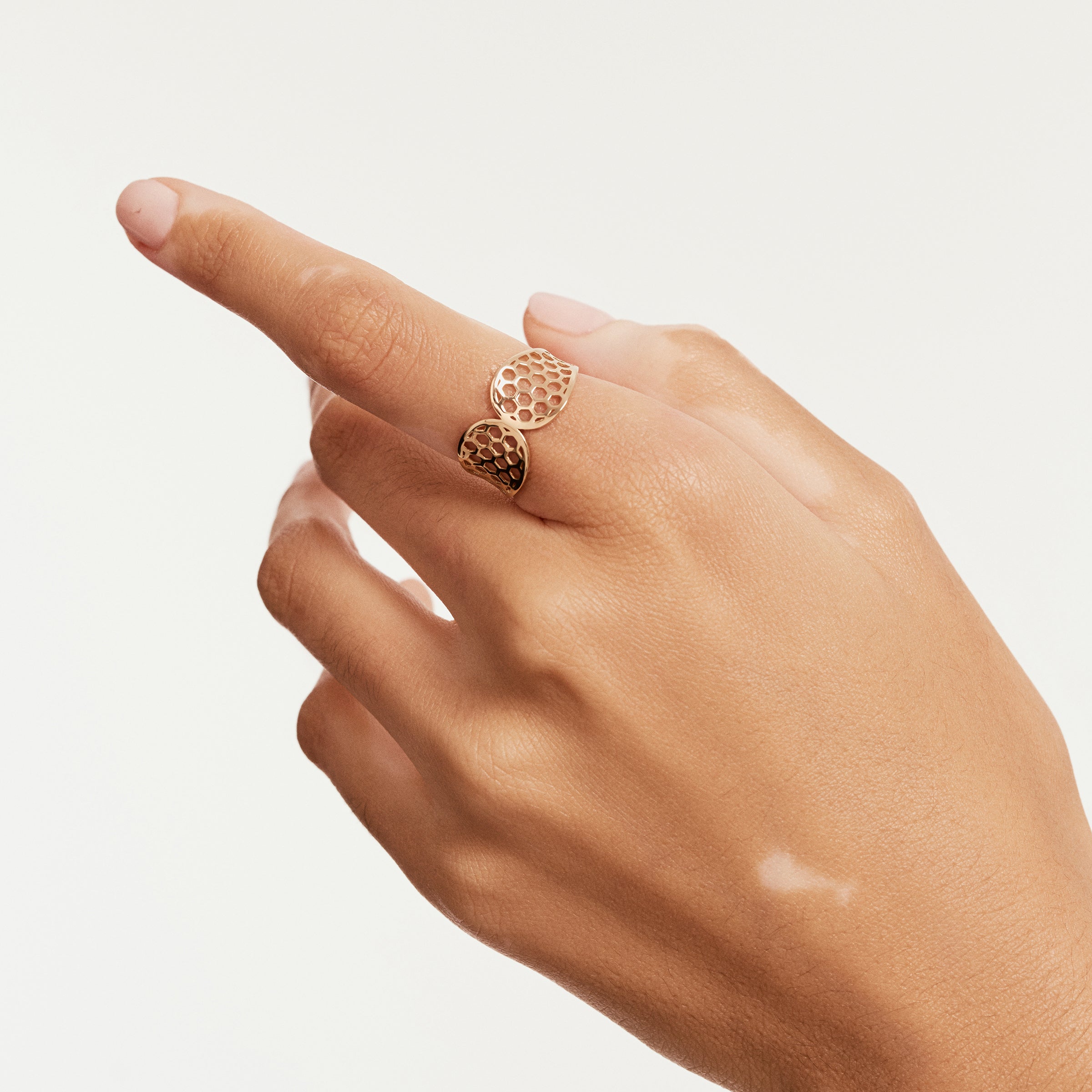 Honeycomb Design Ring in 14K Gold