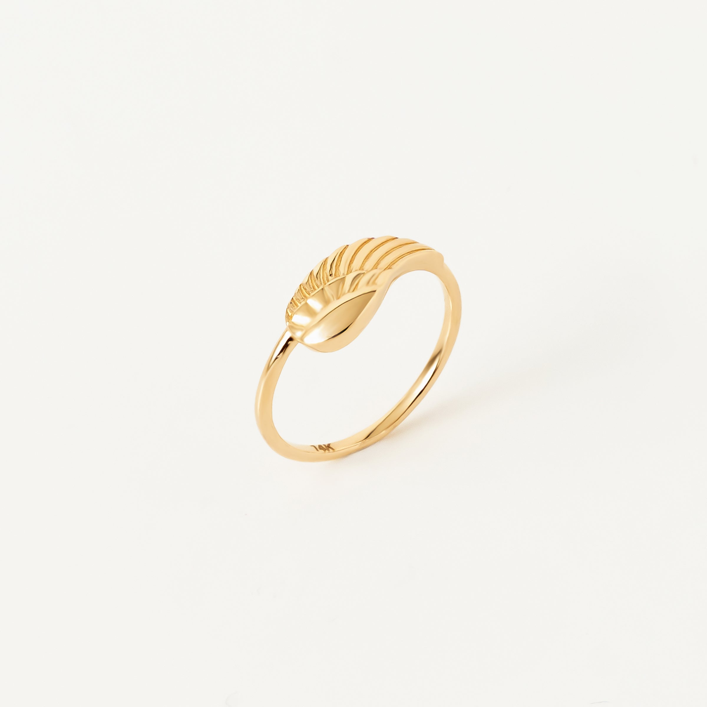 Wing Feathers Solitaire Ring in 14K Gold