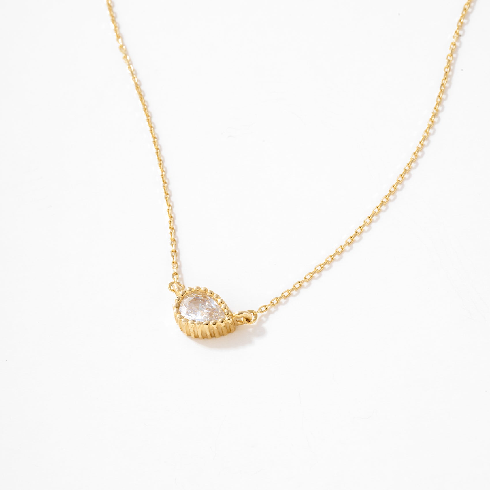 Stilla Necklace