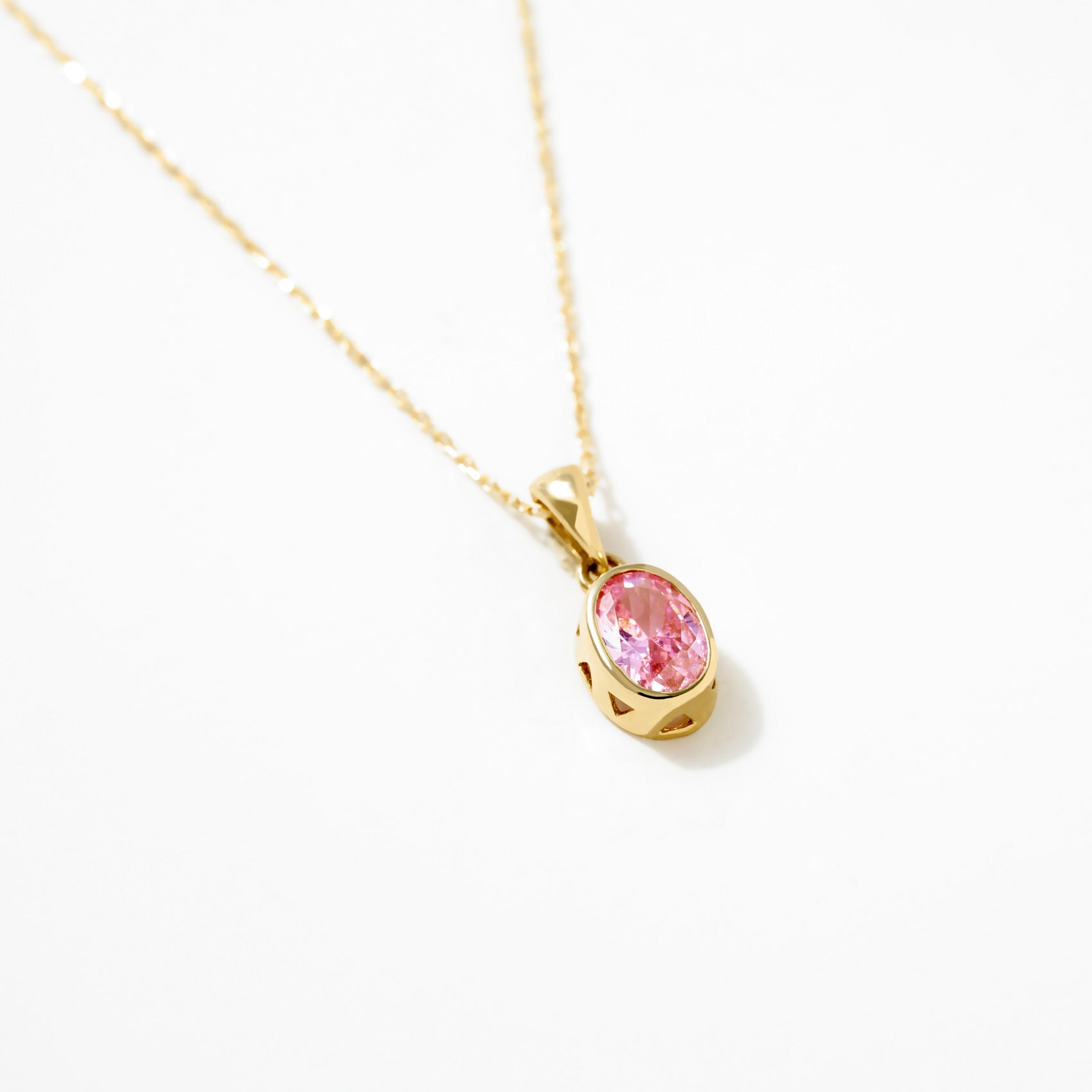 14K Gold Pink Sapphire Tourmaline Oval Pendant Necklace | Modern Gold Jewelry