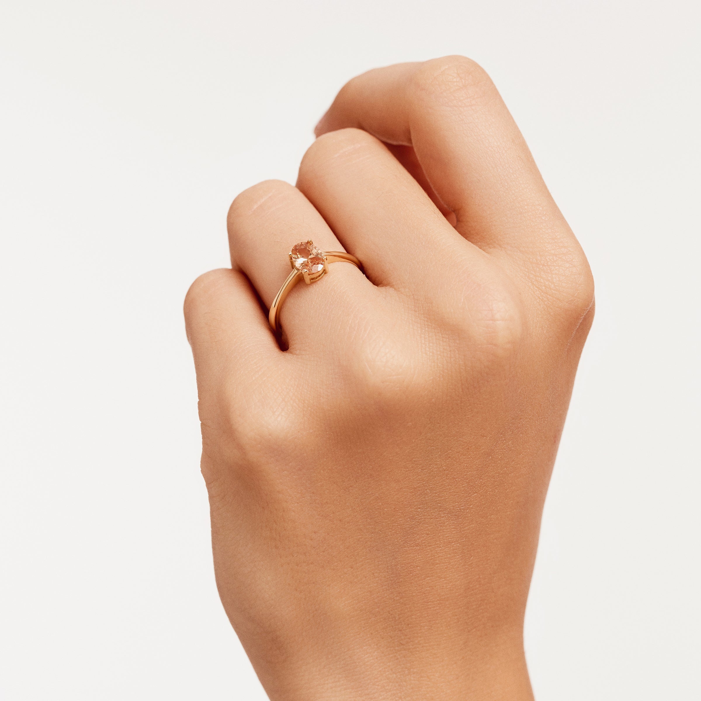 Solitaire Citrine Ring in 14K Gold