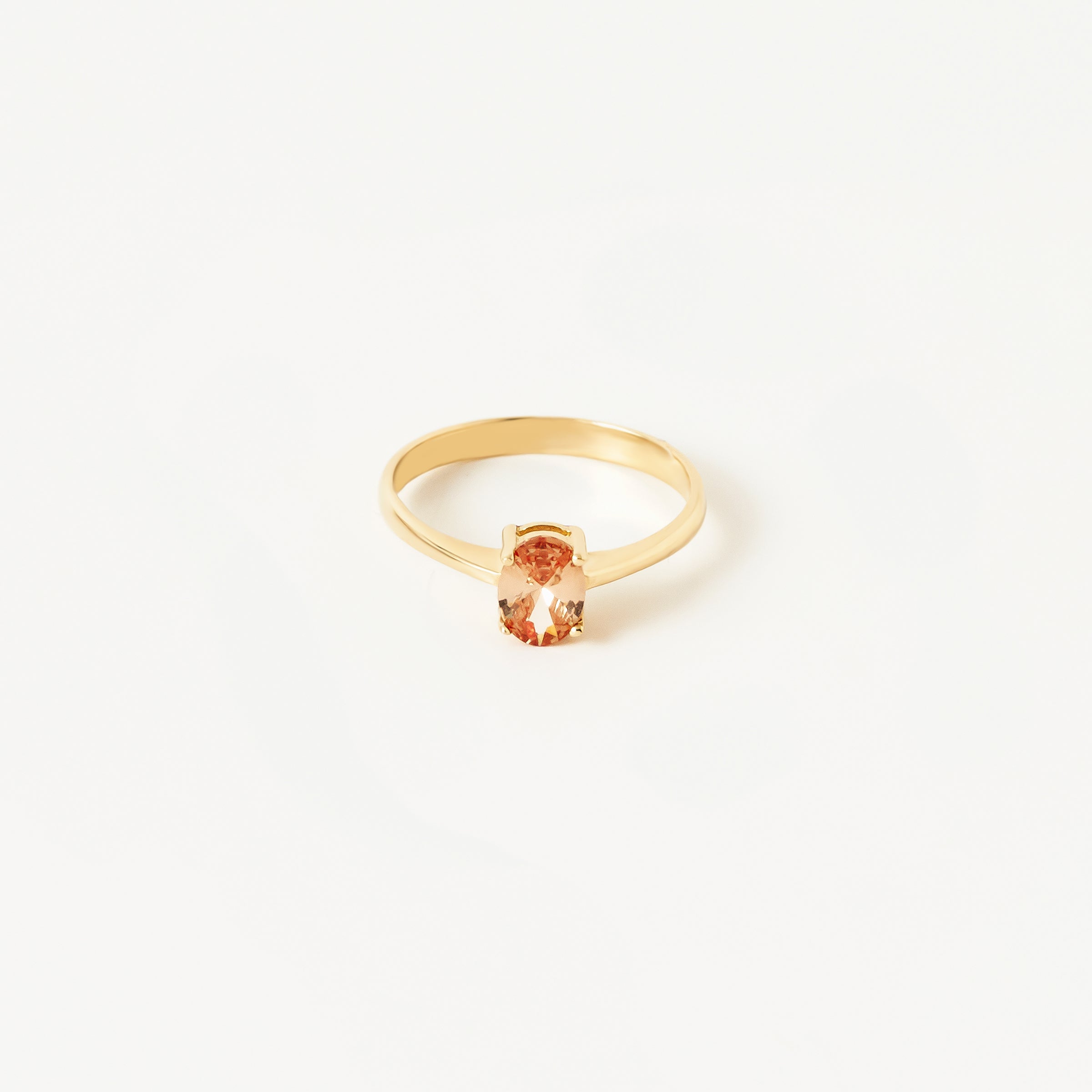 Solitaire Citrine Ring in 14K Gold