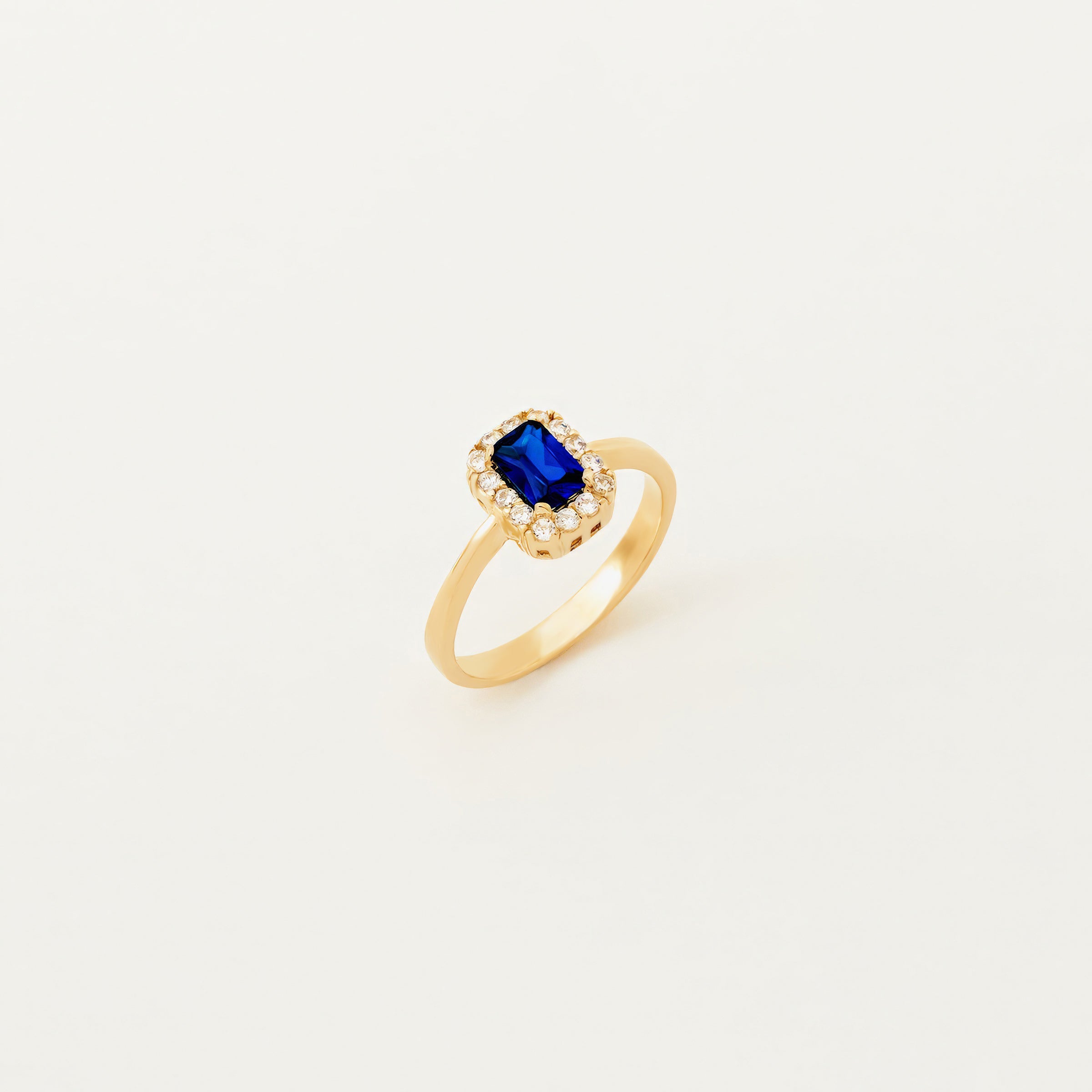 Cushion-Cut Sapphire CZ Ring in 14K Gold