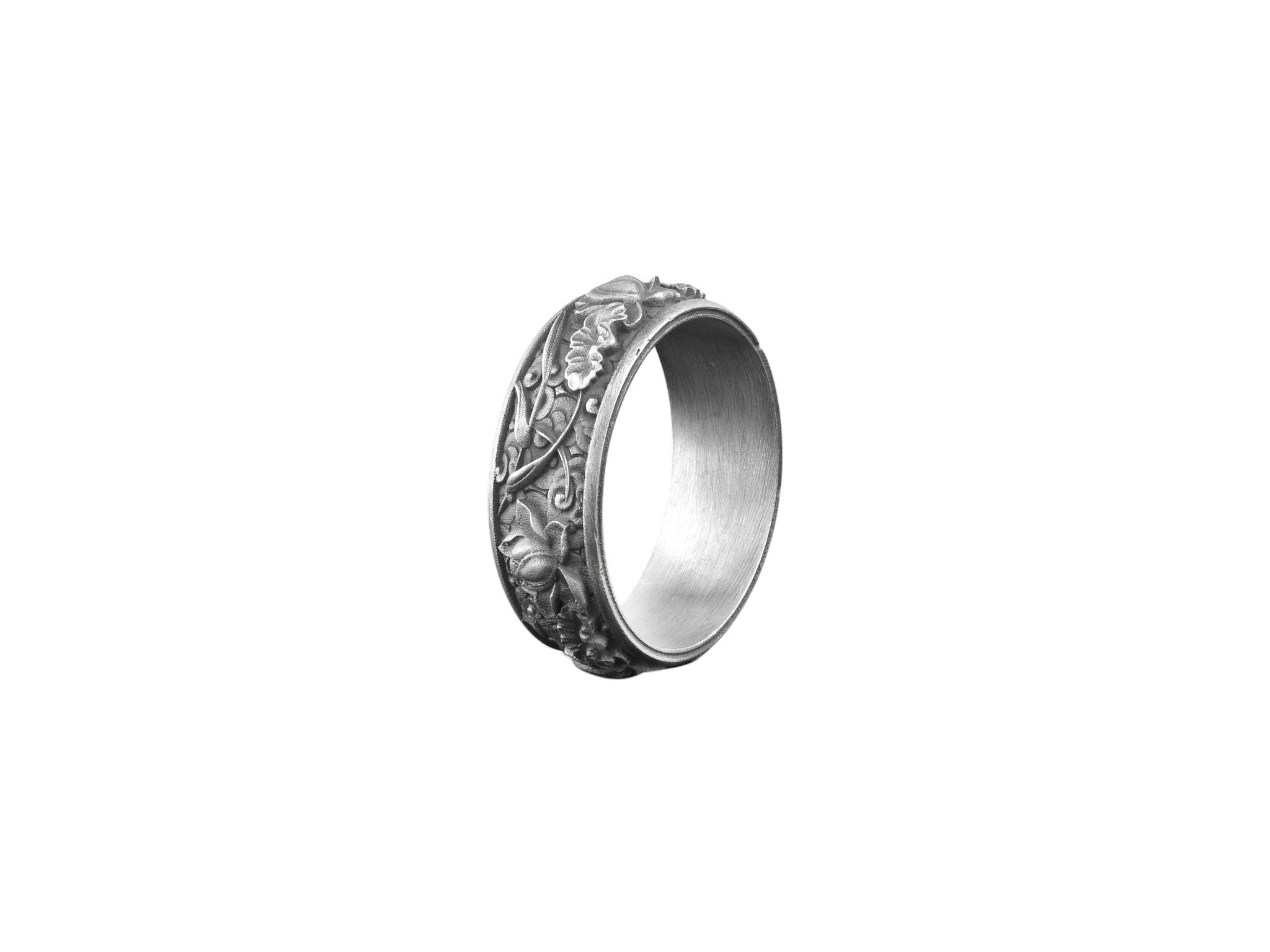 Men’s Silver Floral Band Ring – Vintage Rose Engraved Wedding Ring